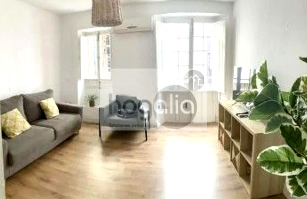 Flat in CENTRO - SAN VICENTE, Sevilla, Sevilla of 65 m2