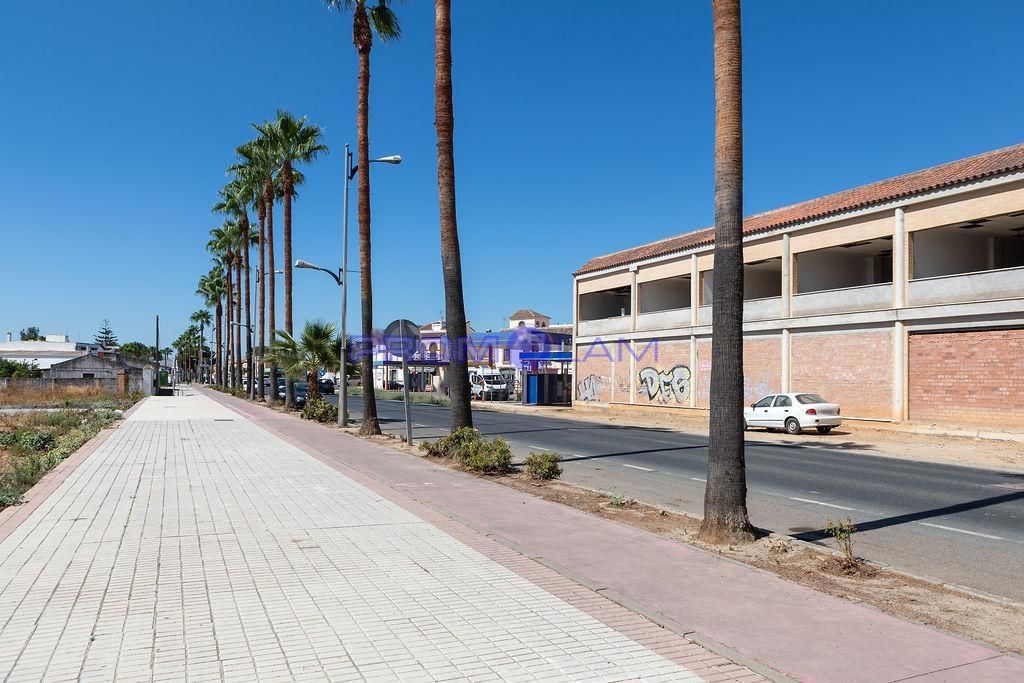 edificio en bollullos-de-la-mitacion · avenida-juan-pablo-ii-41110 900000€