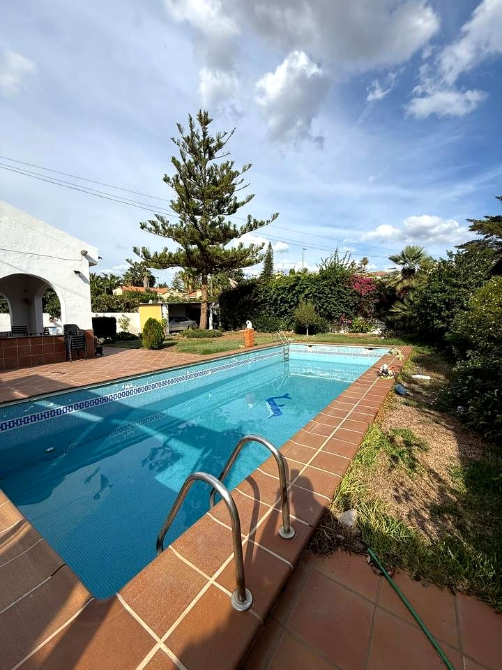 Villa in Calle Cerraja, Málaga, Málaga of 198 m2