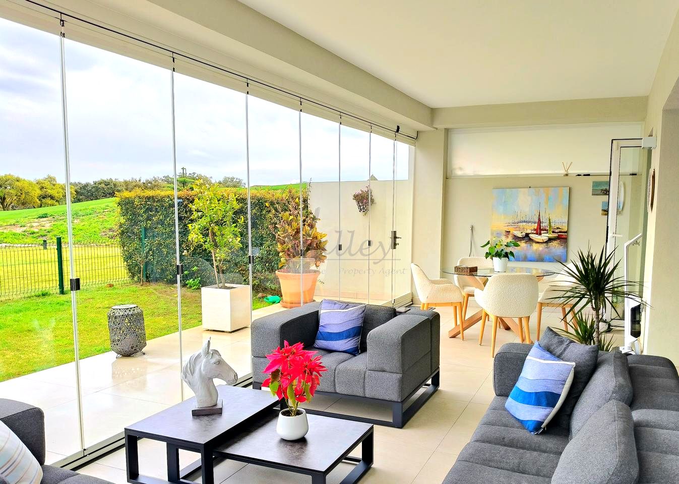 Piso en Calle Mesilla del Diente, San Roque, Cádiz de 230 m2