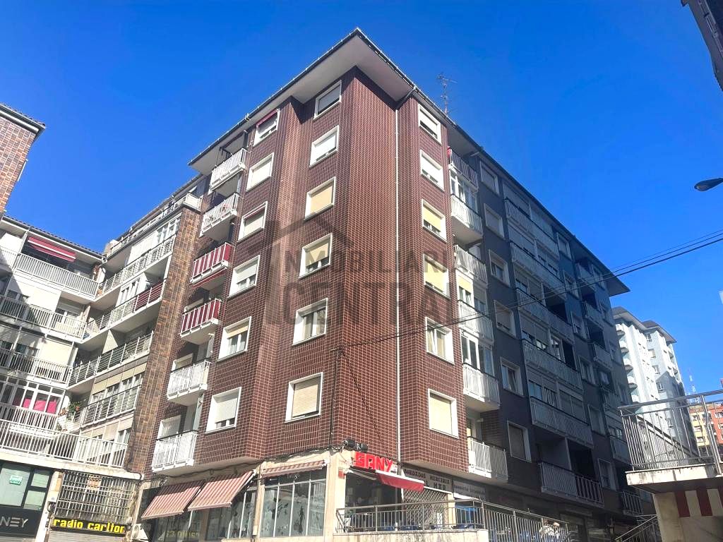 Piso en Agirre Lehendakariaren Etorbidea, Bilbo, Bizkaia de 85 m2