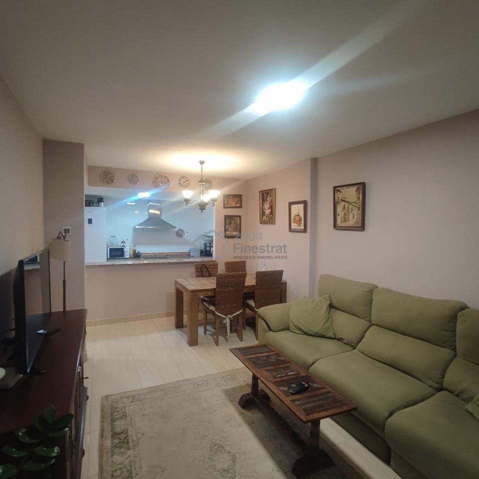 Flat in Avinguda Mestral, La Vila Joiosa, Alicante of 97 m2