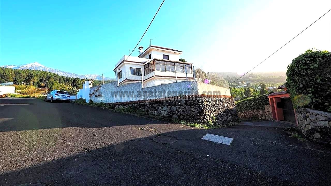 Villa in Santa Cruz de Tenerife - view 1