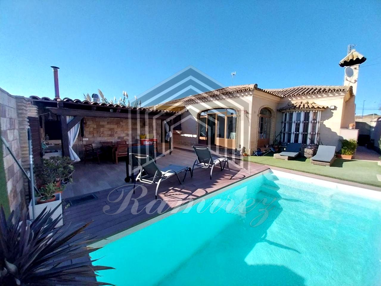 Casa / chalet en CHICLANA DE LA FRONTERA, CADIZ de 148 m2