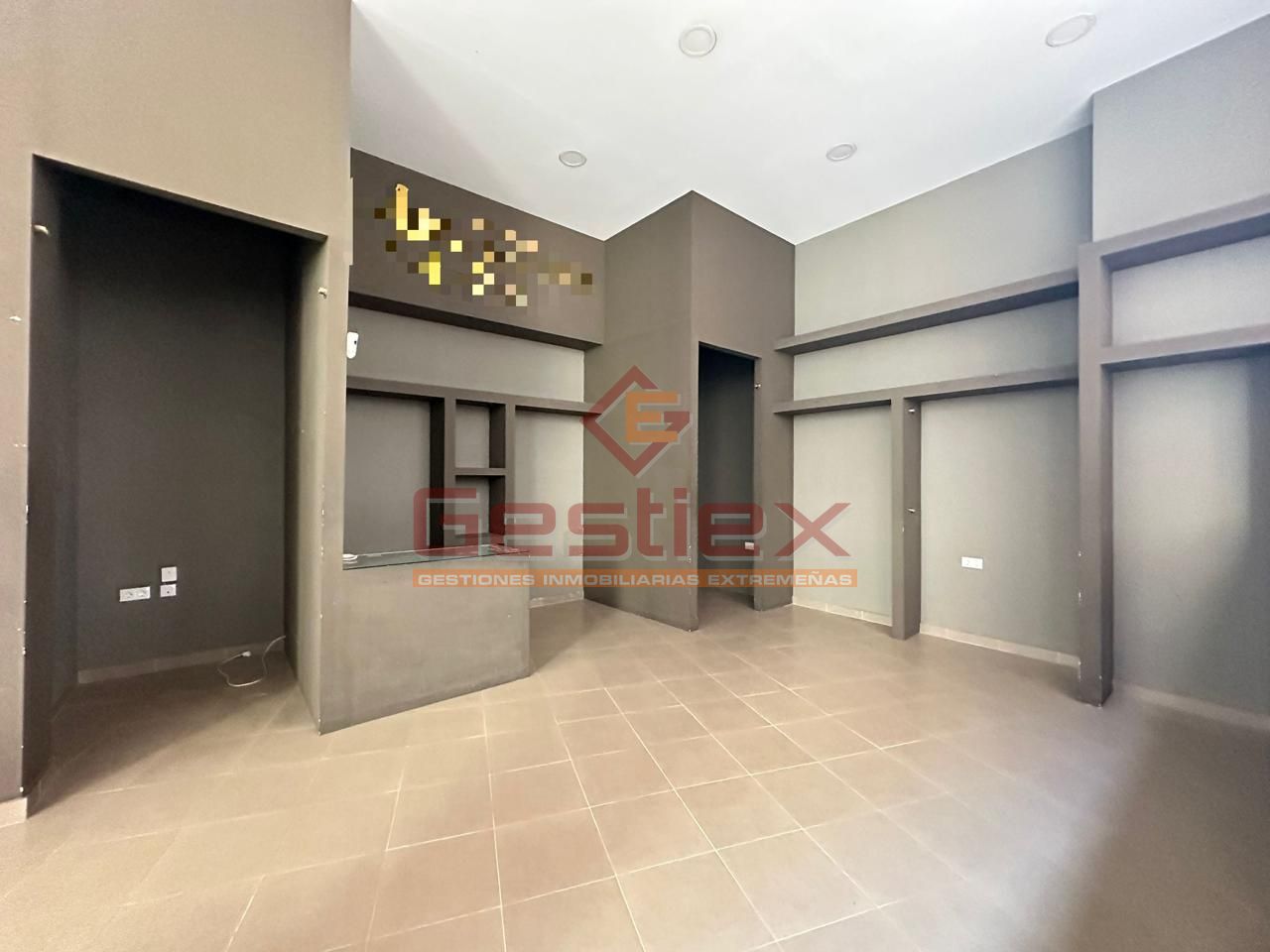 Local en Calle Méndez Núñez, Almendralejo, Badajoz de 154 m2