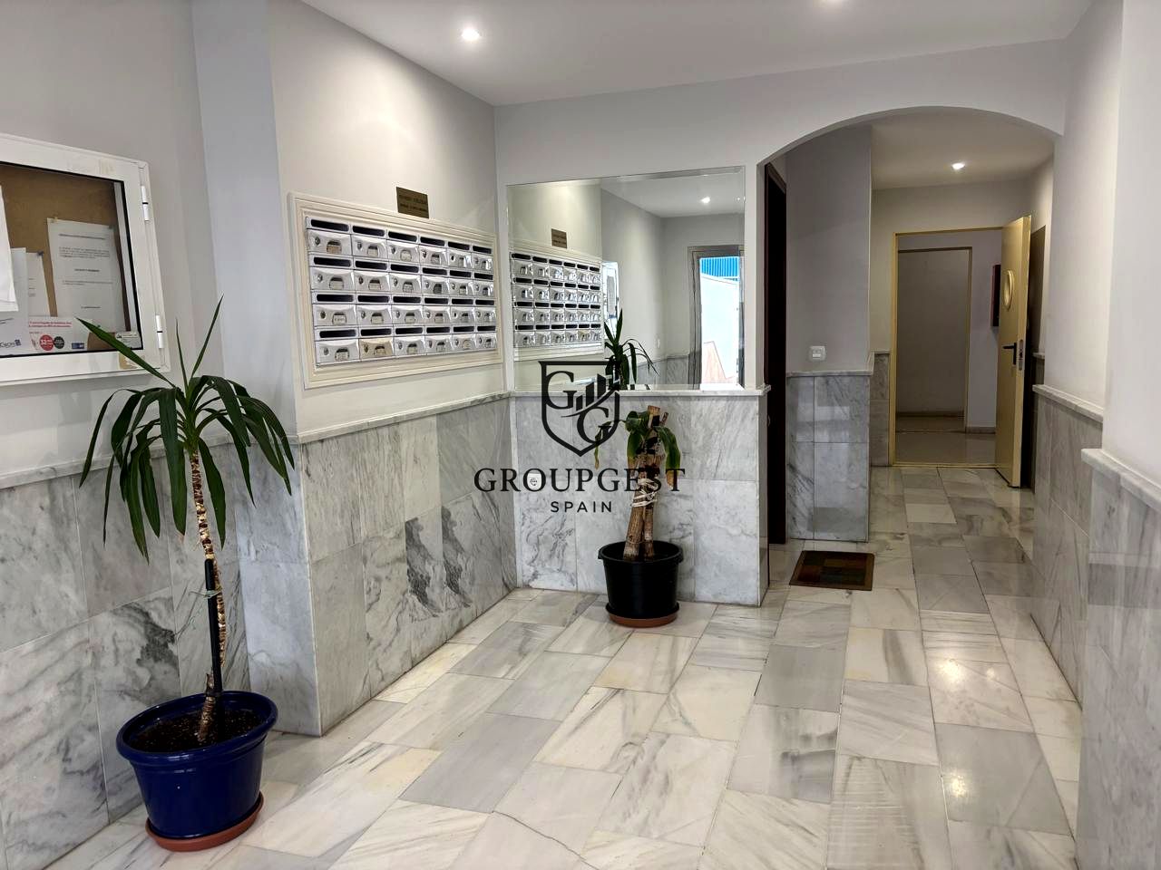 Piso en Calle Biznaga, Fuengirola, Málaga de 125 m2