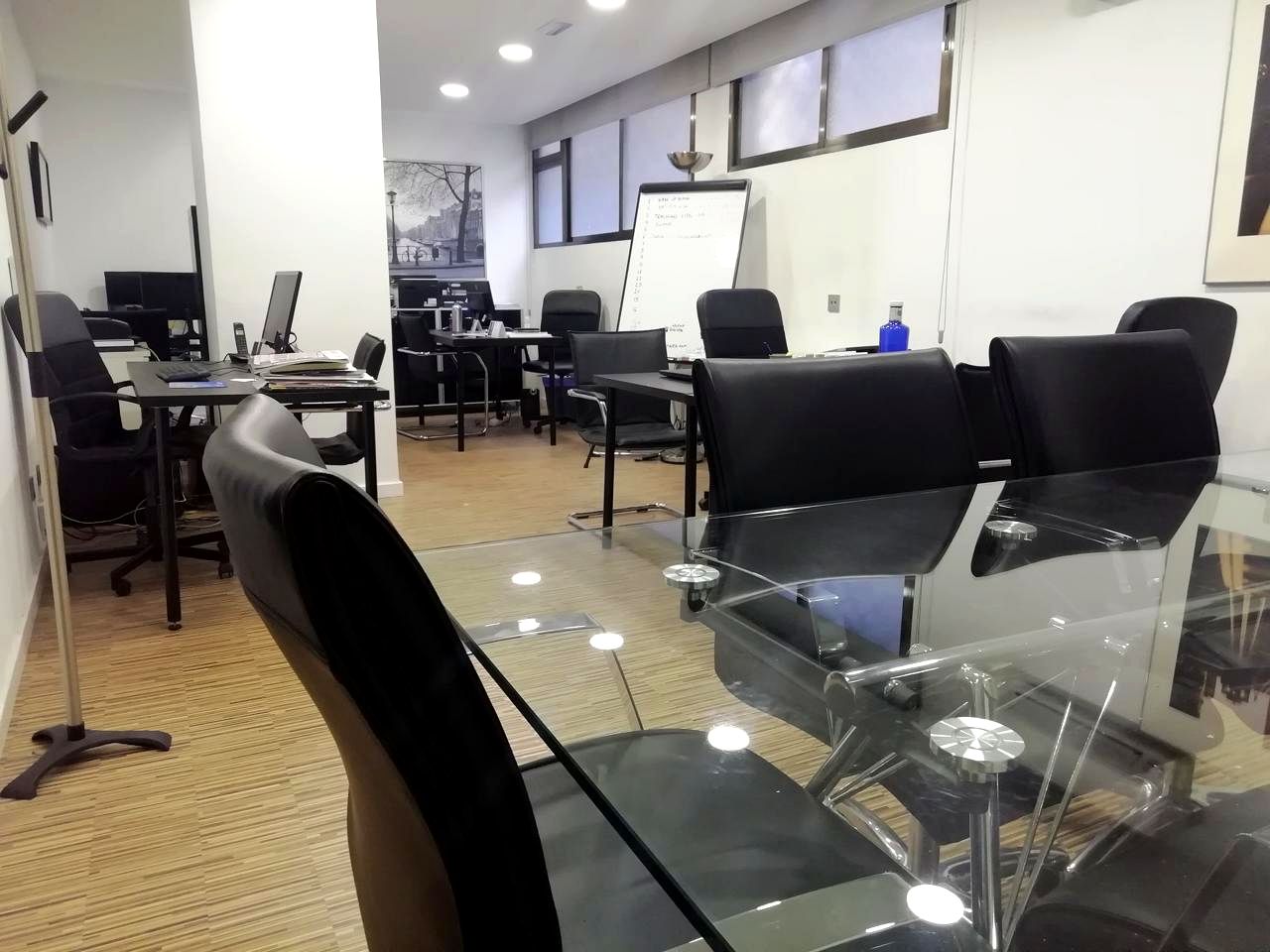 Oficina en Avenida de Alberto Alcocer, Madrid, Madrid de 53 m2