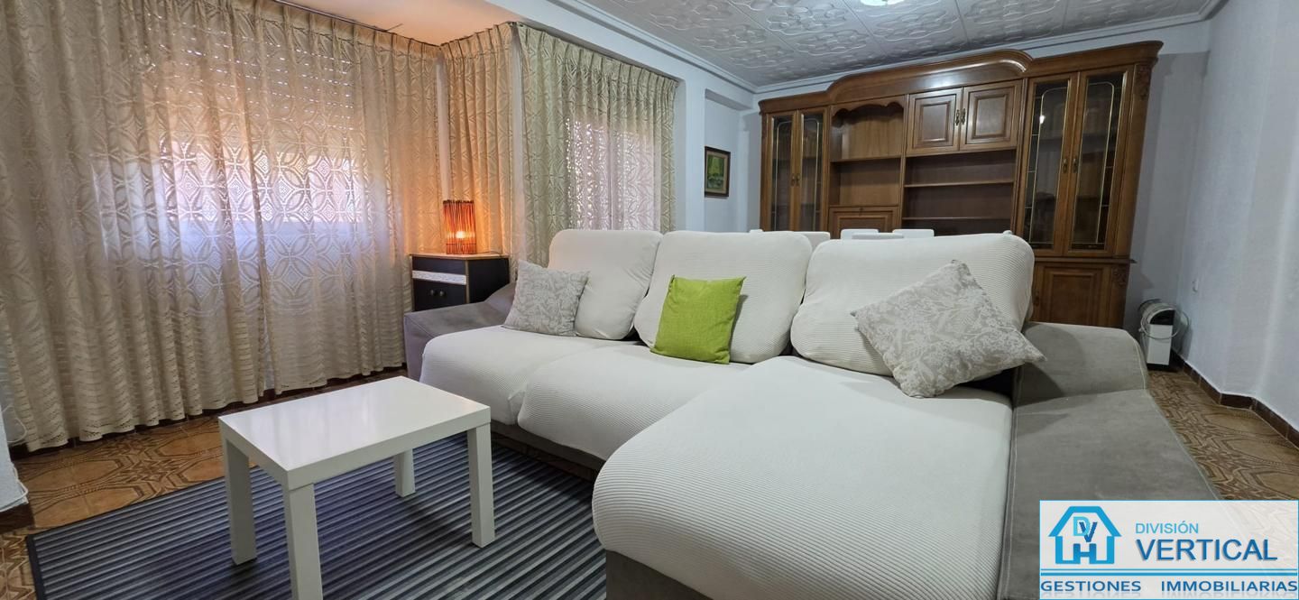 Piso en Carrer Pio XII, Quart de Poblet, Valencia de 92 m2