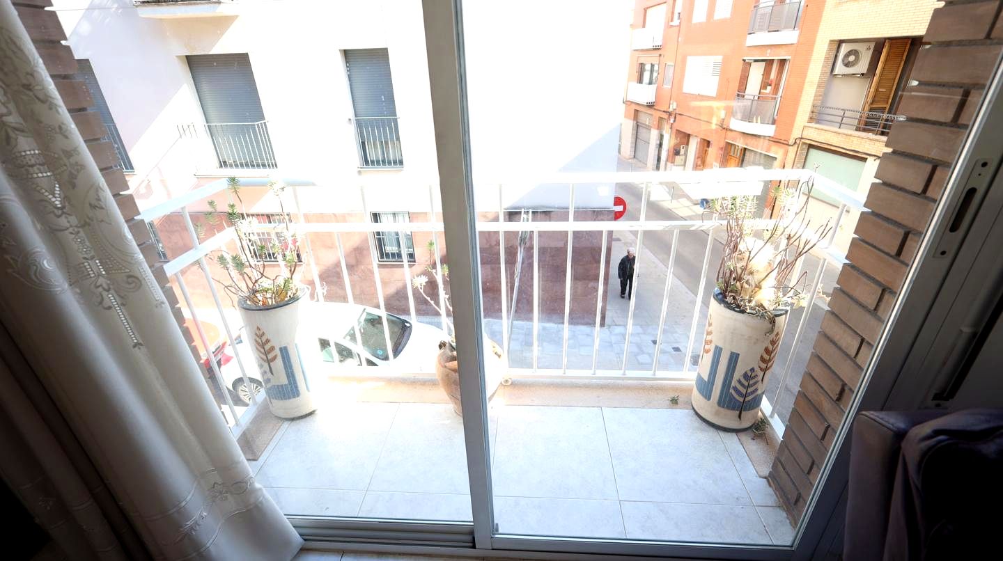 Villa · Gava · 5 hab.