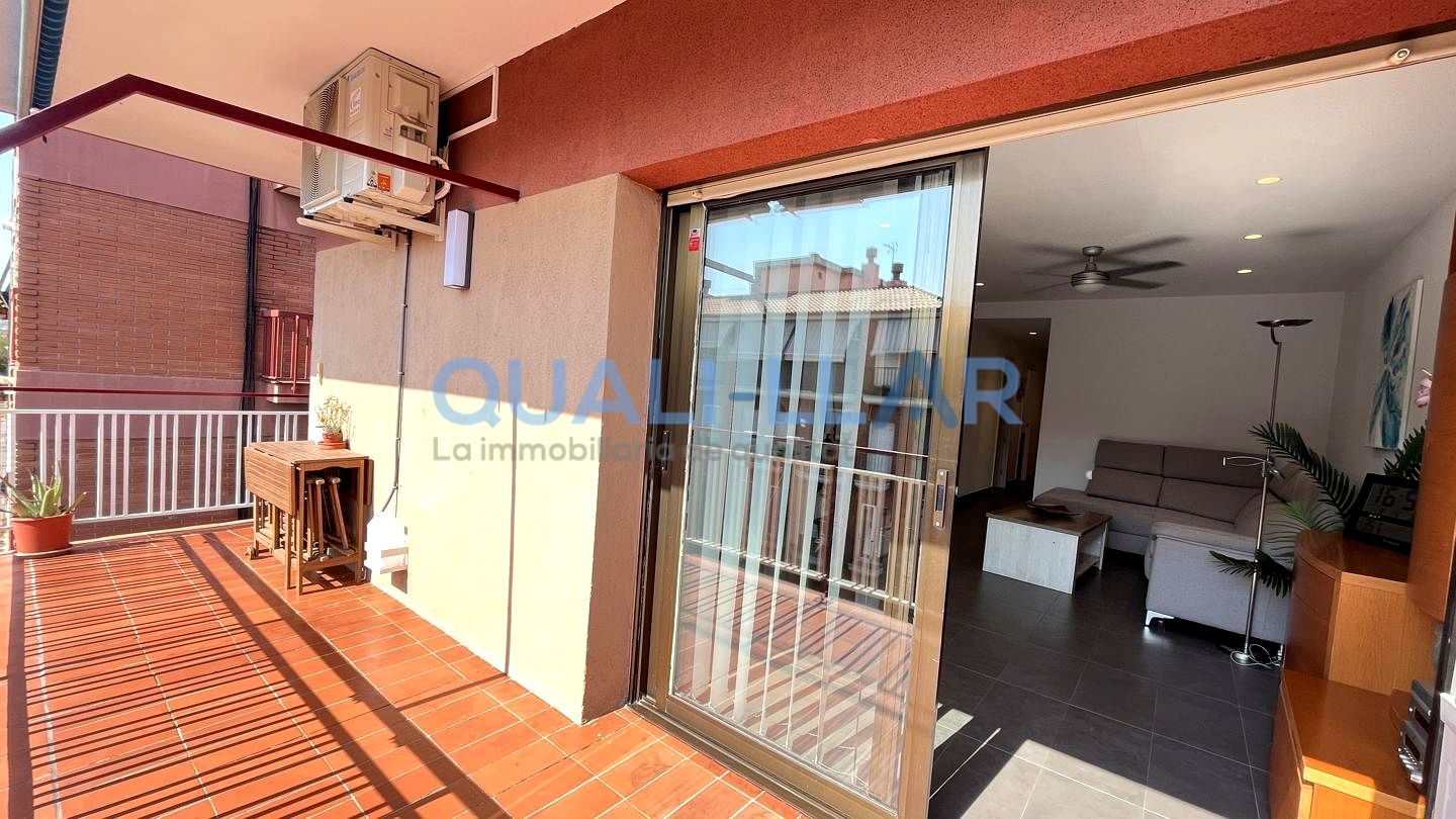Piso en Carrer d'En Serra, Sant Feliu de Llobregat, Barcelona de 81 m2