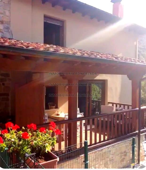 Casa / chalet en Arenas de Cabrales, Las Arenas, Asturias de 110 m2