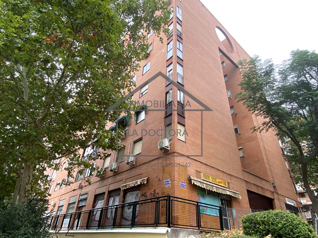 Local en Calle de Azorín, Móstoles, Madrid de 98 m2