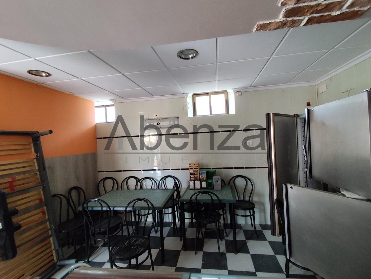 Local en Alcoy, Alicante de 52 m2