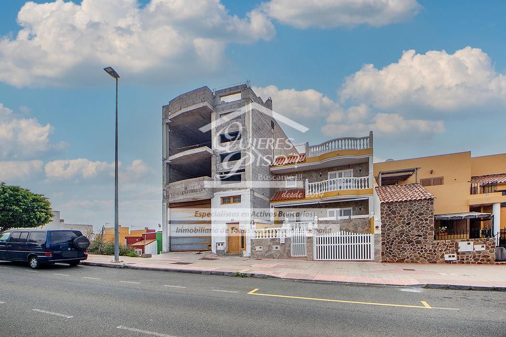 Edificio en Calle Tanausú, Ingenio, Las Palmas de 419 m2