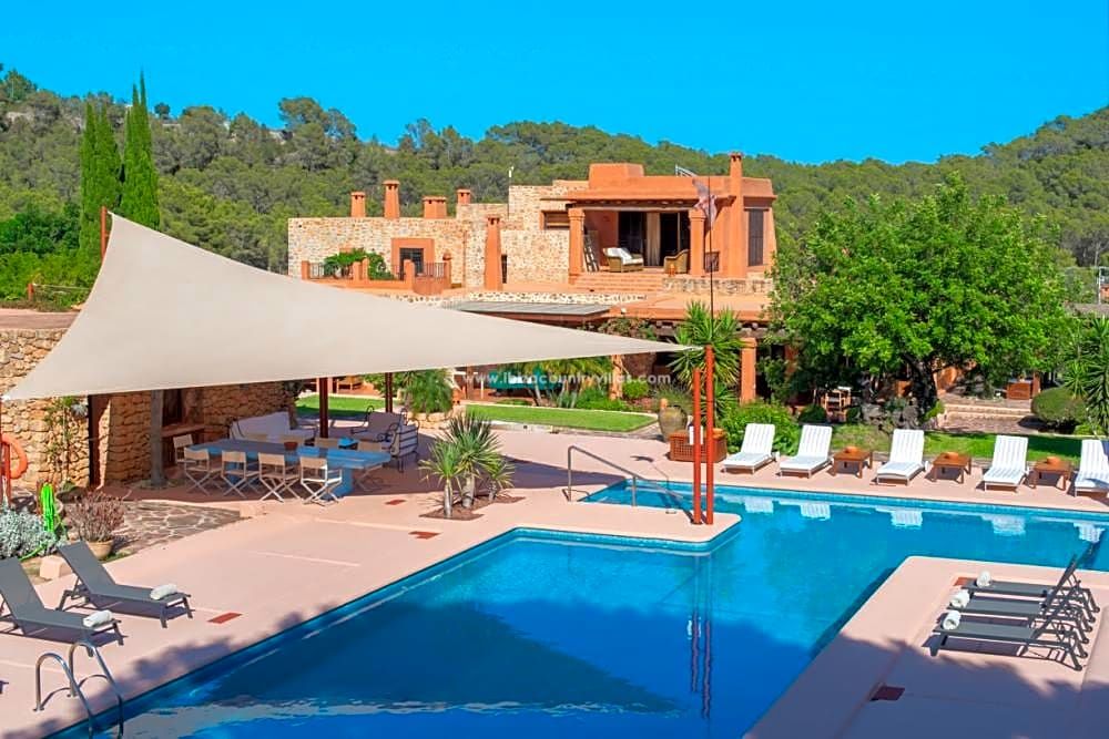 Ibicencan mansion on large finca, Buscastell