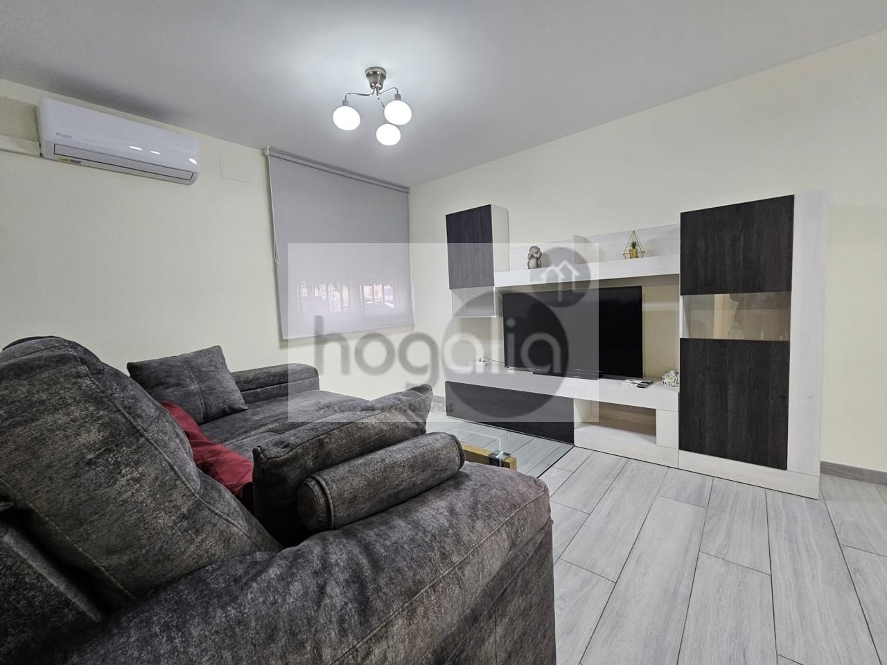 Piso en GUADALBULLON-PINEDA, Sevilla, Sevilla de 85 m2