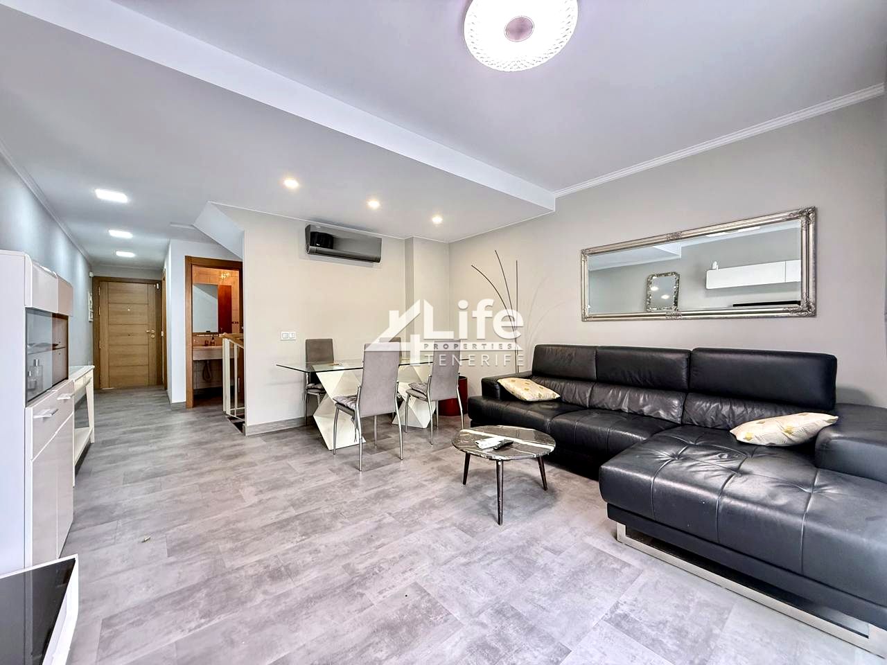 Casa rústica en Calle Beirut, Costa Adeje, Santa Cruz de Tenerife de 189 m2