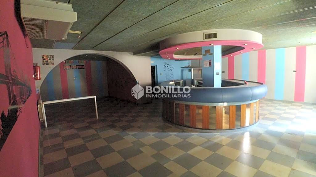 locales-comerciales en utrillas · ayuntamiento-44760 €