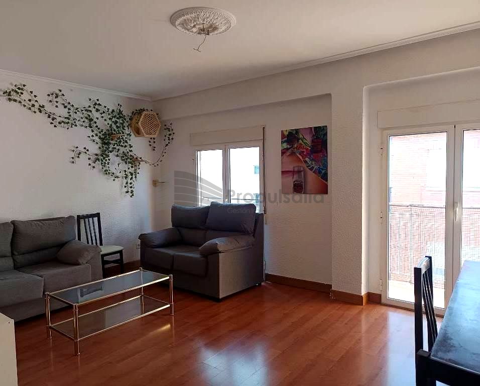 Piso en Calle de Oriente, Zaragoza, Zaragoza de 73 m2