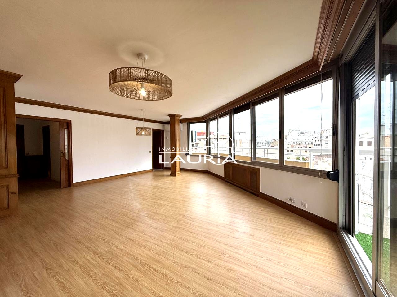 Piso en Carrer de l'Arquebisbe Mayoral, València, Valencia de 144 m2