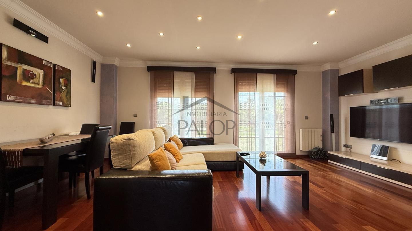 Casa / chalet en Carcaixent, Valencia de 318 m2