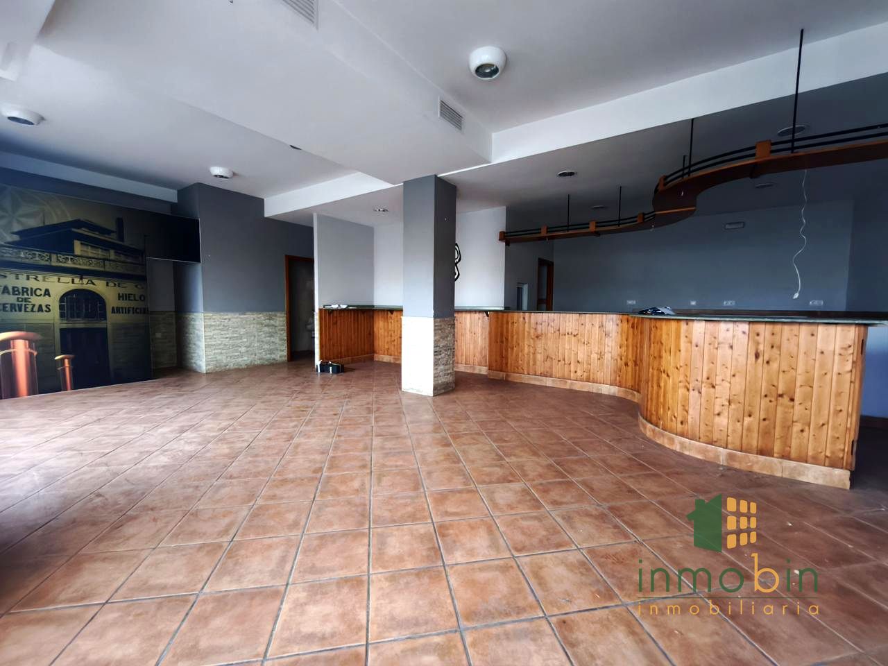 Local en Don Benito, Badajoz de 100 m2