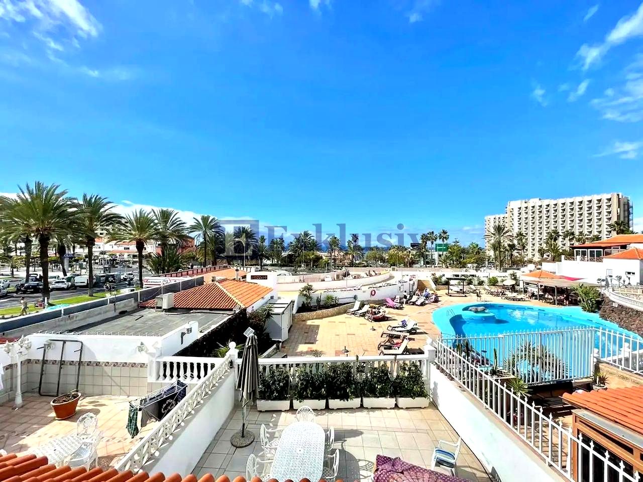 Villa in Playa de la Américas, Santa Cruz de Tenerife of 200 m2