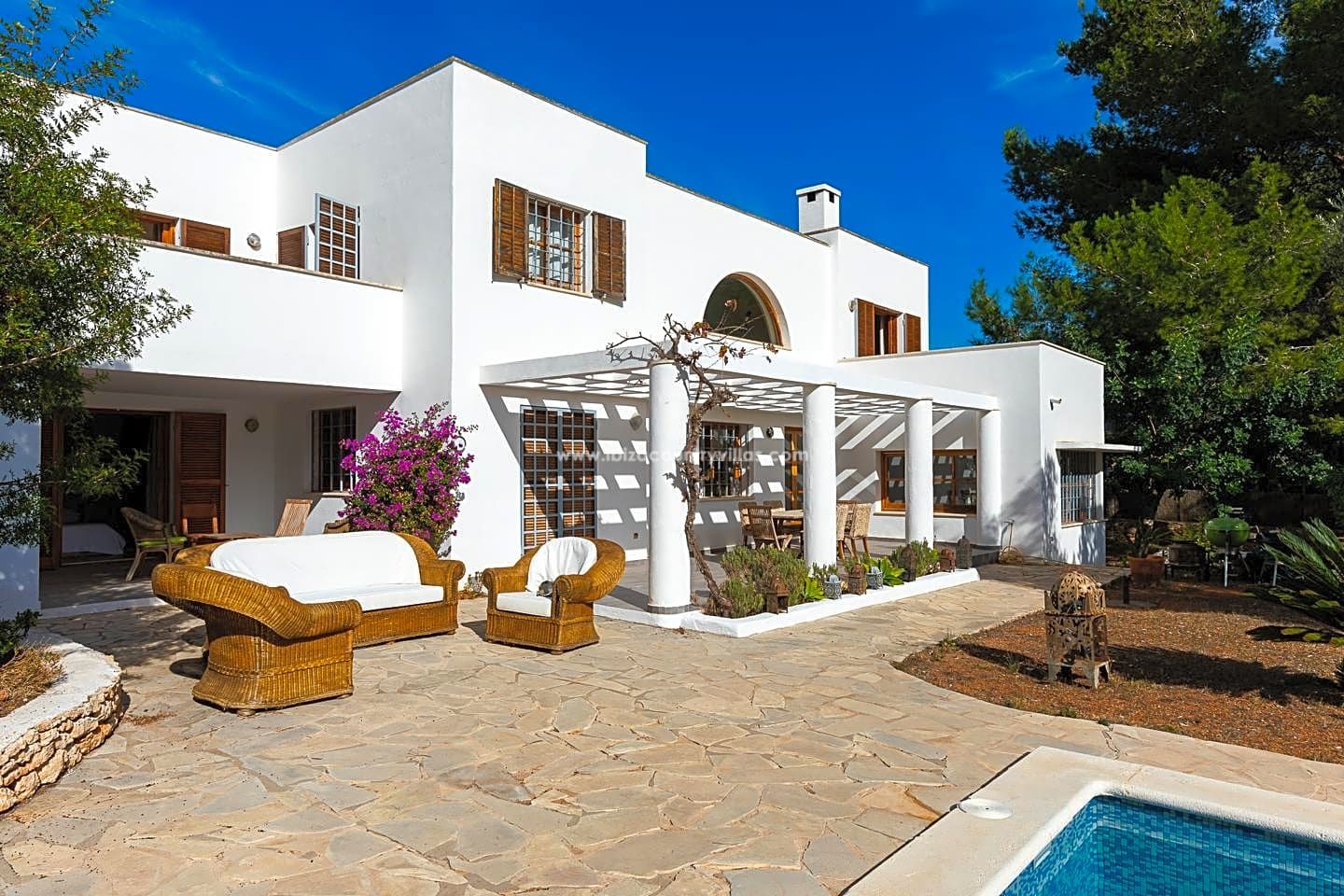 Exceptional investment opportunity Santa Eulalia