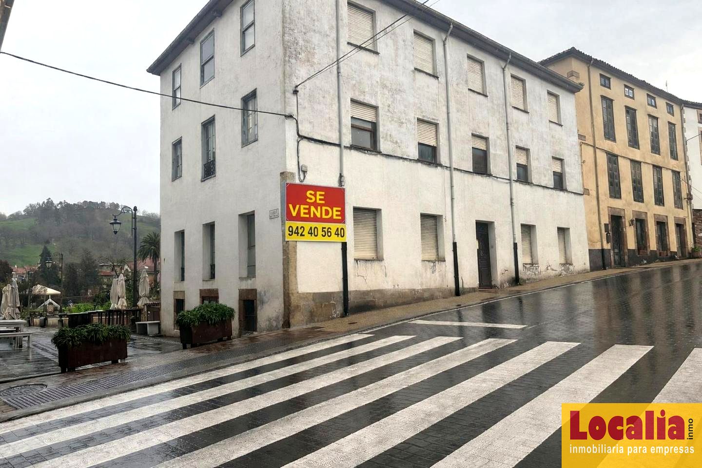 Edificio en Puente Viesgo, Cantabria de 844 m2