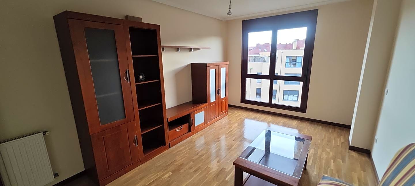 Flat in Calle Pintora Concha Mori 25, Gijón, Asturias of 69 m2