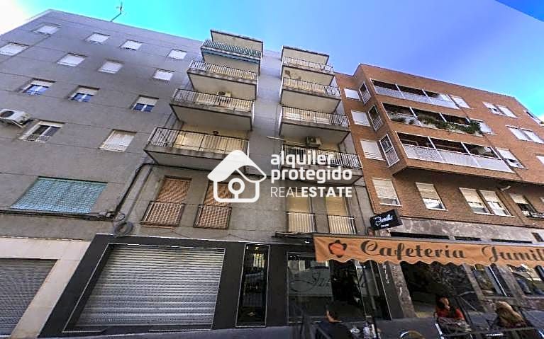 pisos en elx · carrer-mariano-perez-vives-03205 135000€