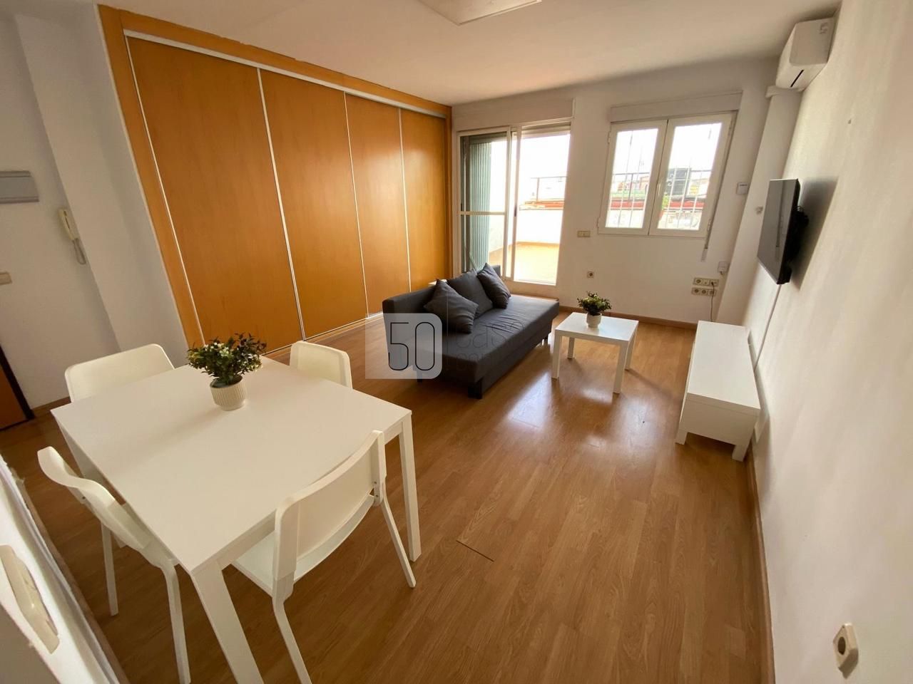 Piso en Gran Via de Ramón y Cajal, Valencia, Valencia de 72 m2