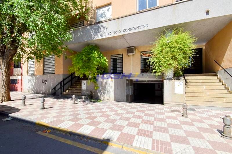 Piso en Paseo de la Ermita, Churriana de la Vega, Granada de 80 m2