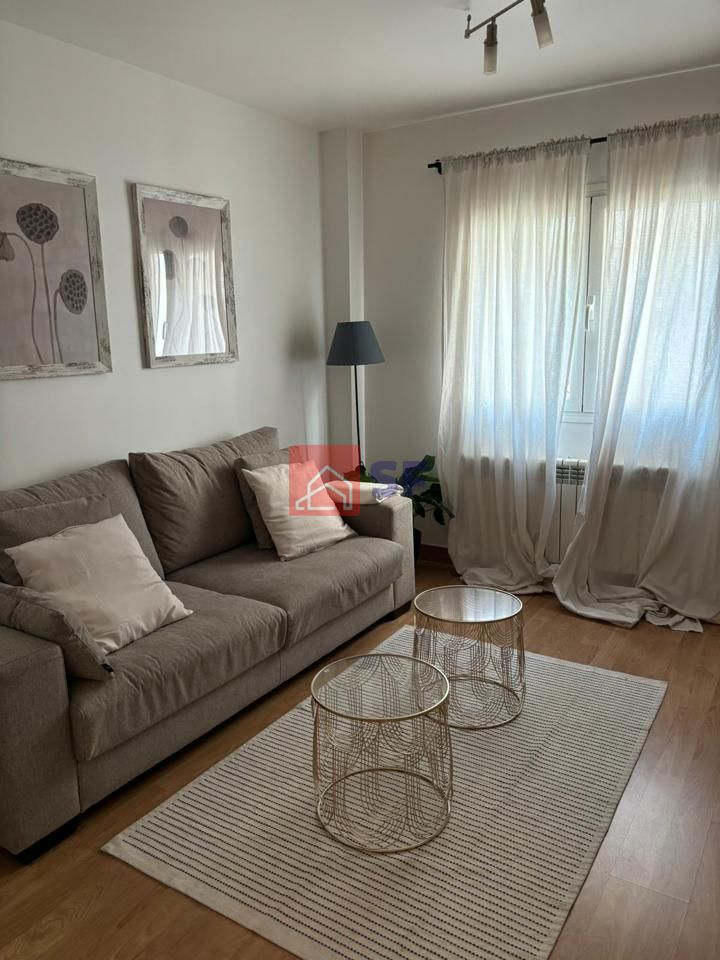 Piso en Calle de las Hileras, Madrid, Madrid de 78 m2