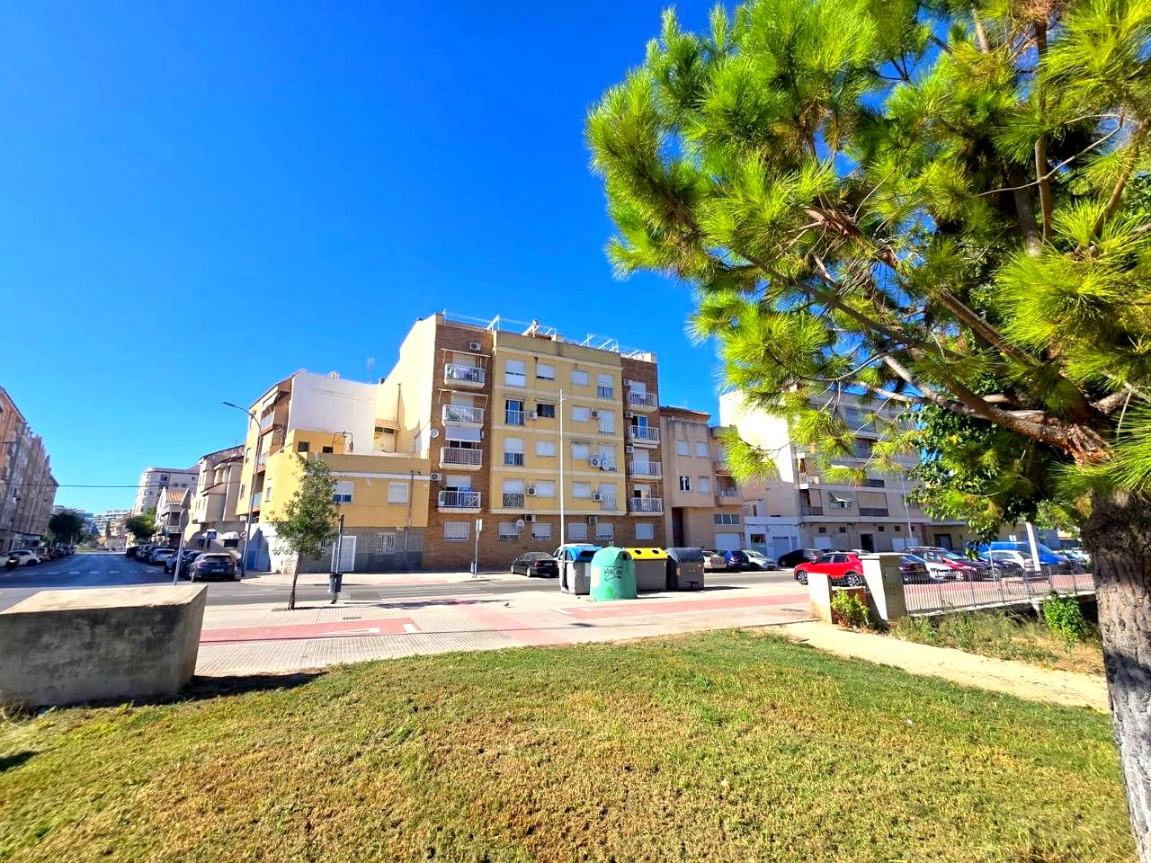 Piso en Carrer Llibertat 23, PLAYA DE GANDIA, Valencia de 73 m2