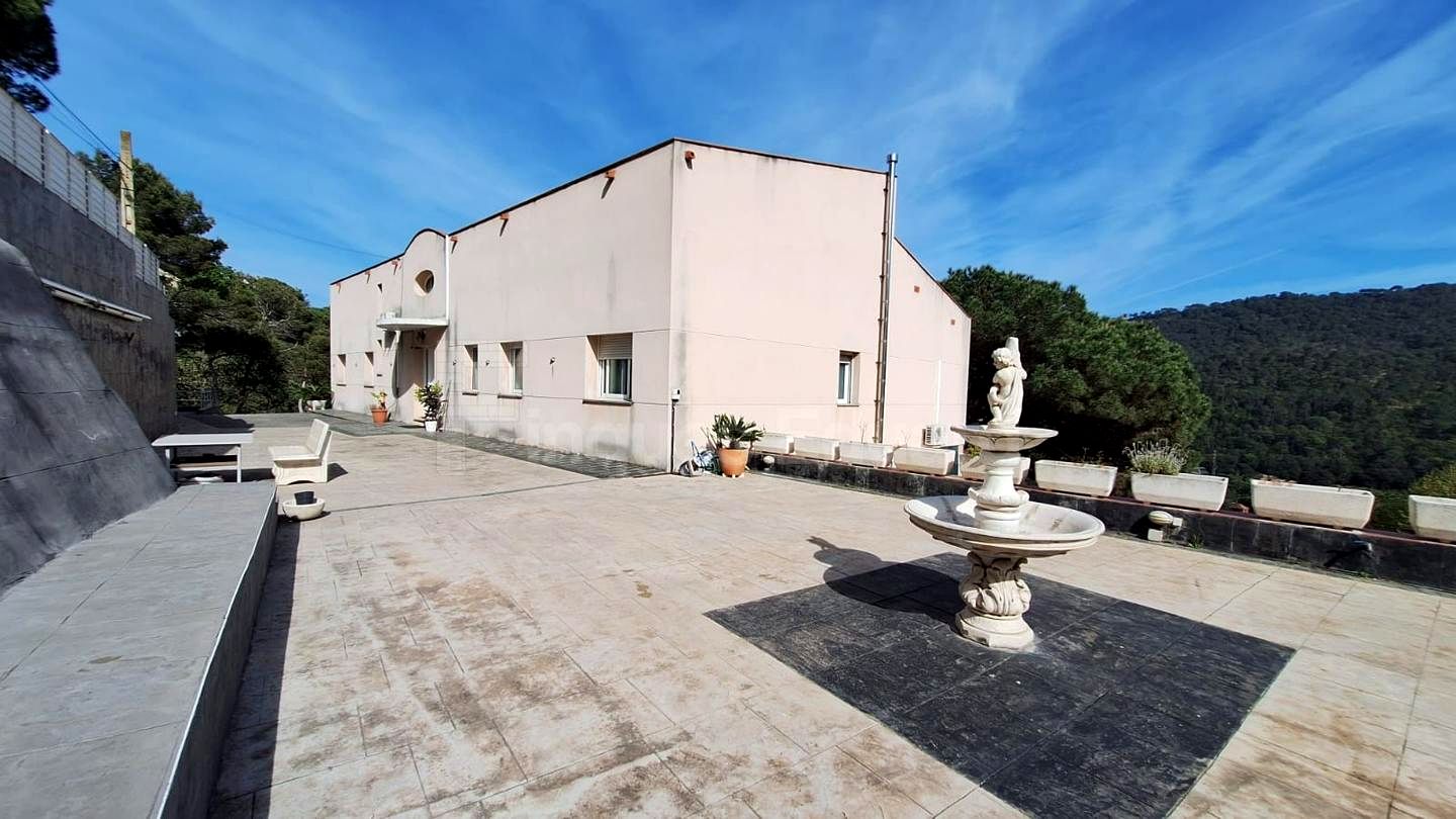 Villa in Urbanització Can Cabot, Argentona, Barcelona of 483 m2