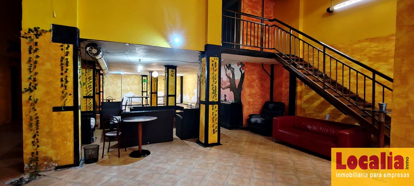 Local en Calle General Moscardó, Santander, Cantabria de 352 m2