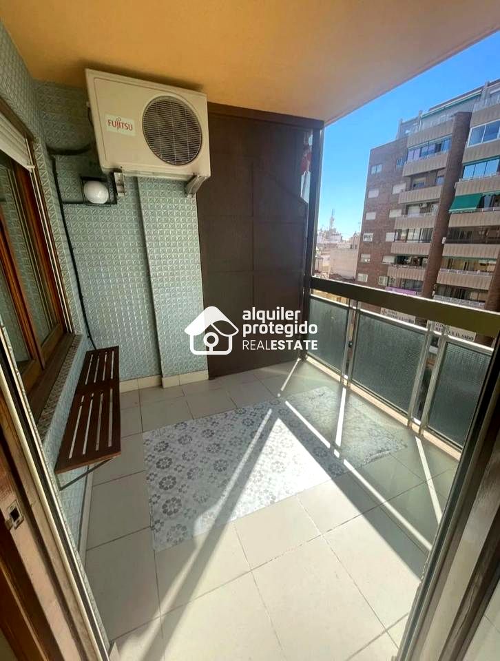 pisos en alicante-(alacant) · centro 1400€