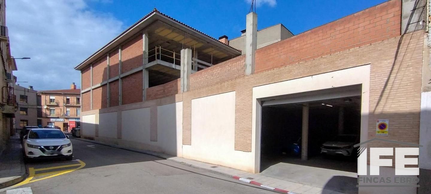 edificio en alagon · plaza-de-las-monjas-50630 700000€