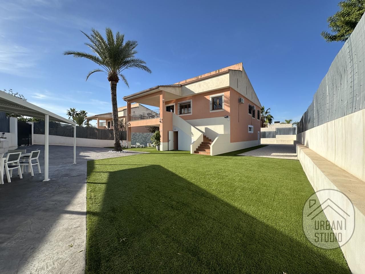 Casa / chalet en Calle de la Mimosa, San Vicente del Raspeig, Alicante de 320 m2