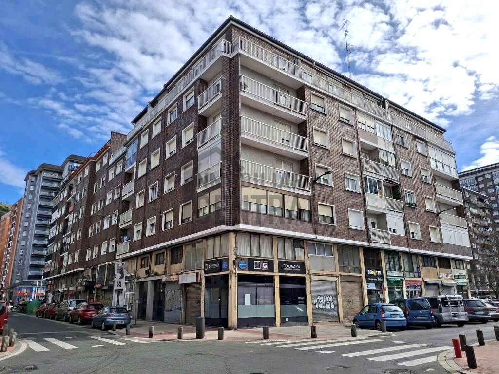 Piso en Navarro Villoslada Kalea, Bilbao, Bizkaia de 87 m2