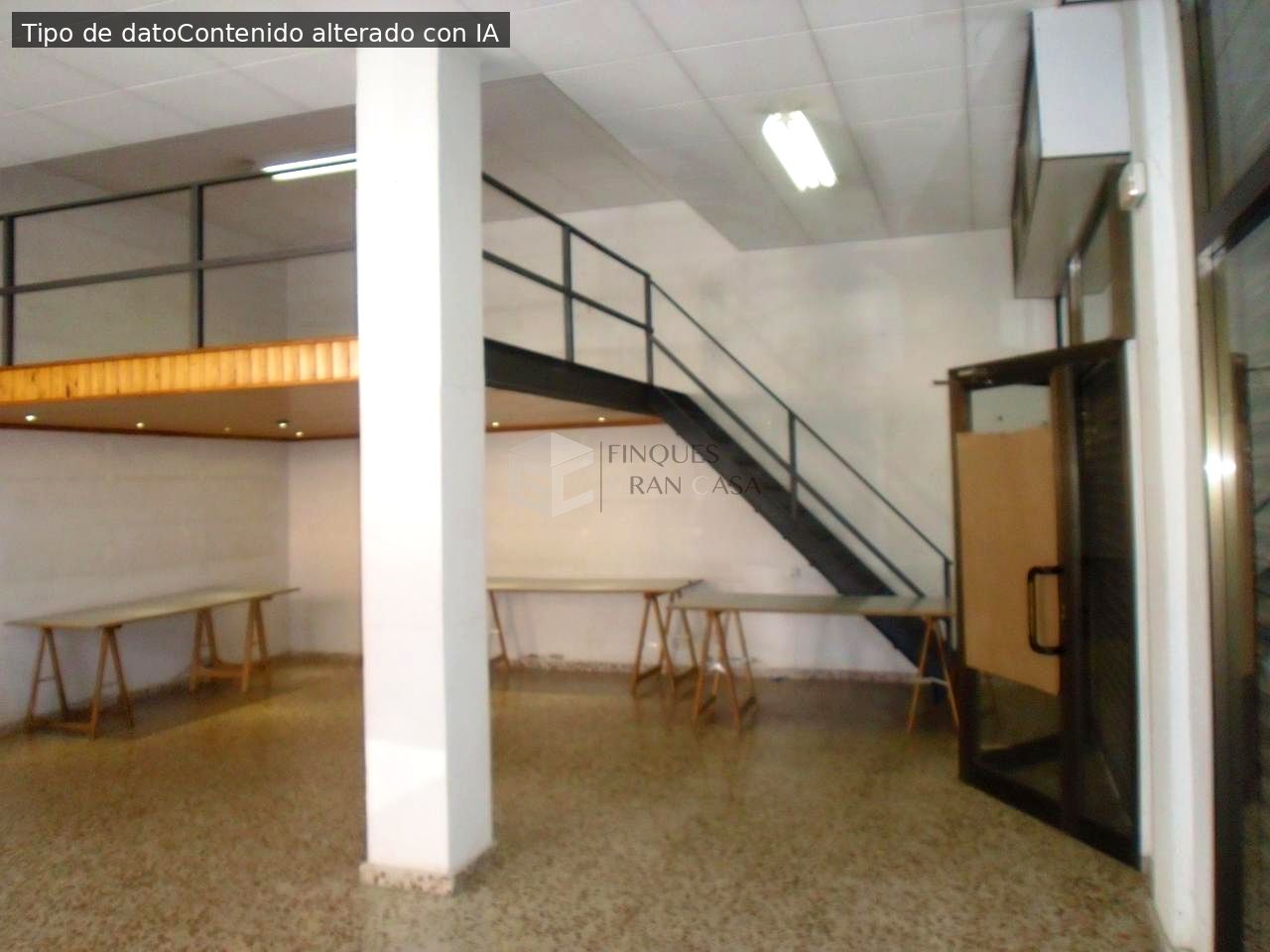 Local en Carrer Rec, Canovelles, Barcelona de 100 m2