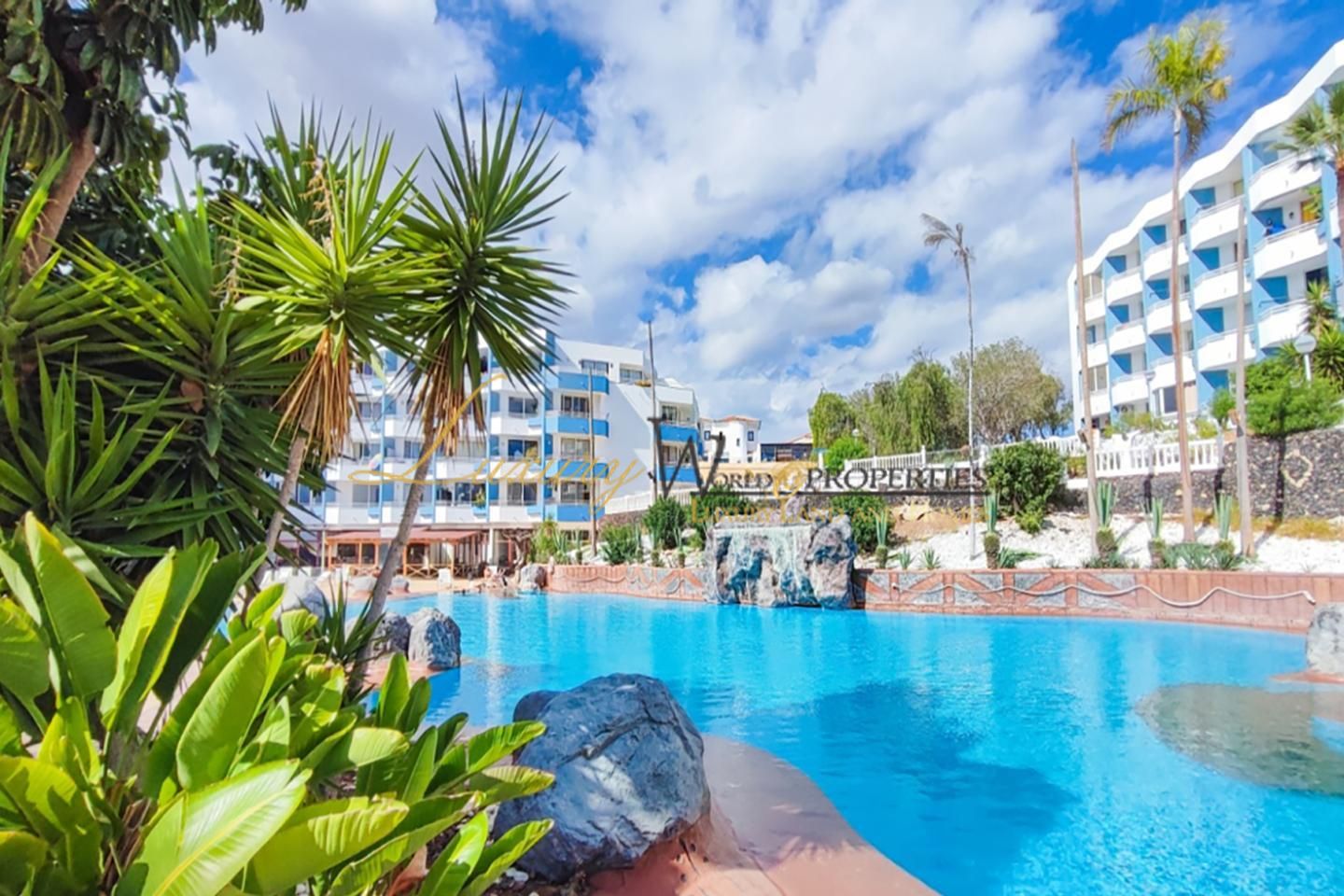 Flat in Avenida J.M. Galván Bello, Golf del Sur, Santa Cruz de Tenerife of 100 m2