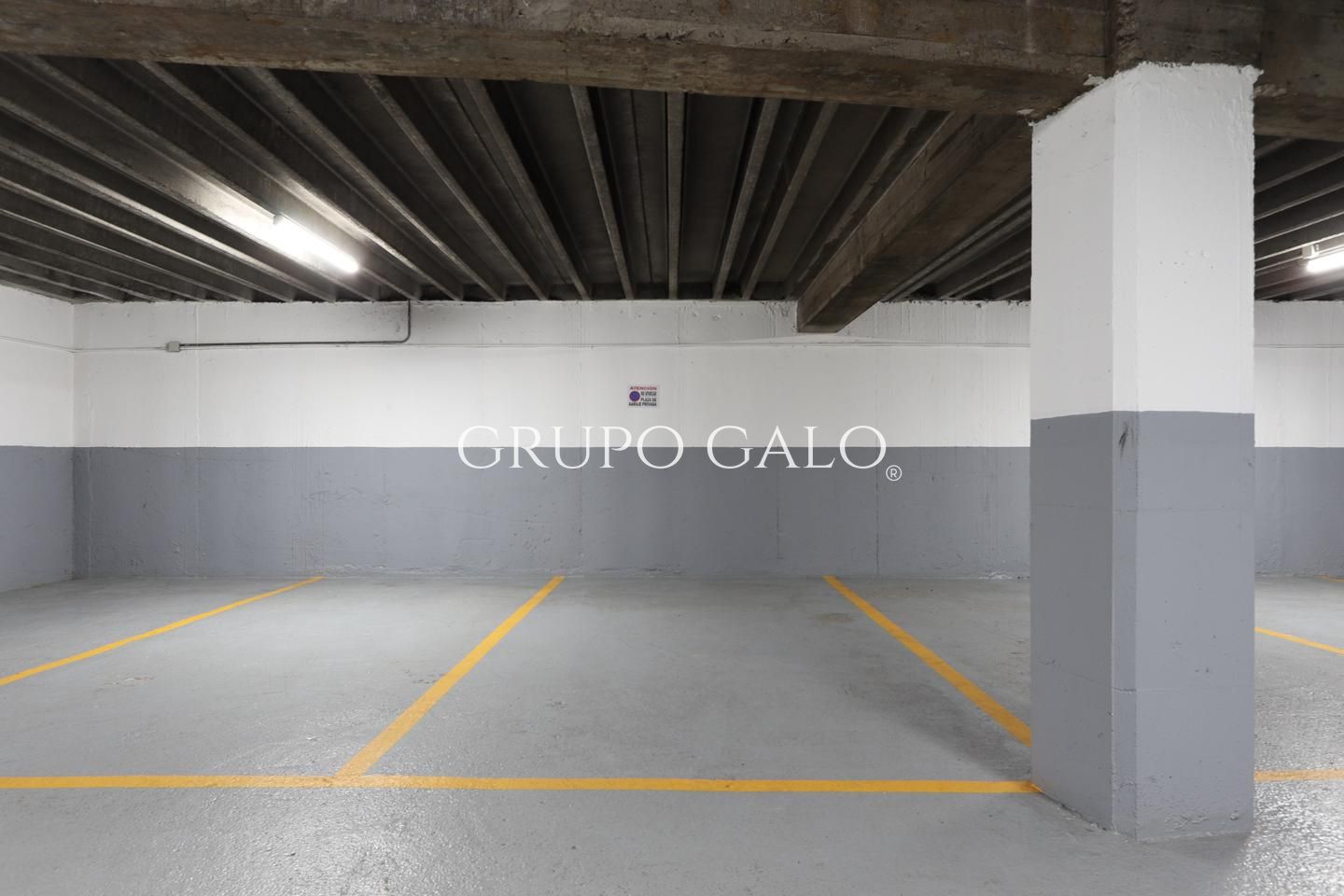 Parking in Rúa Padre Feijóo, Vigo, Pontevedra of 15 m2