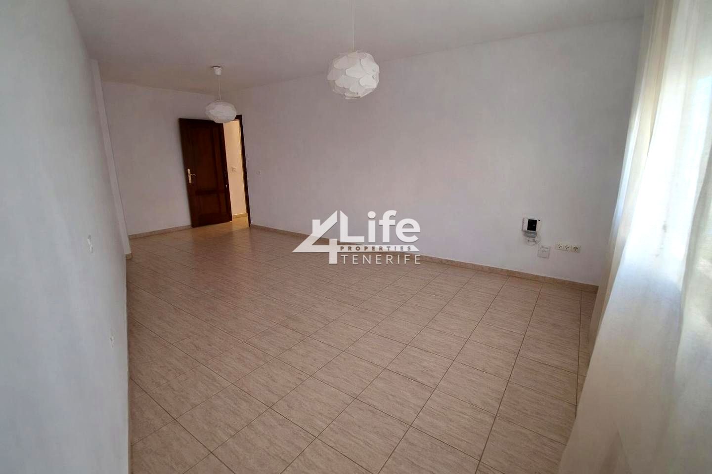 Piso en Calle Concepcion Garcia Alvarez, Adeje, Santa Cruz de Tenerife de 140 m2