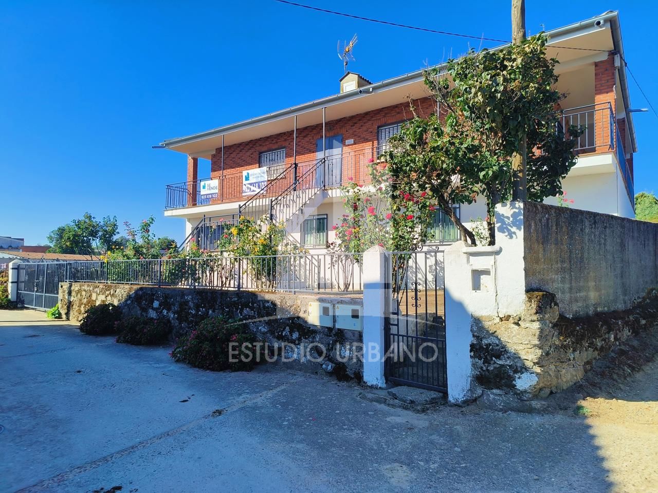 casas-de-pueblo en cristobal · calleja-molinera-1-37684 140000€