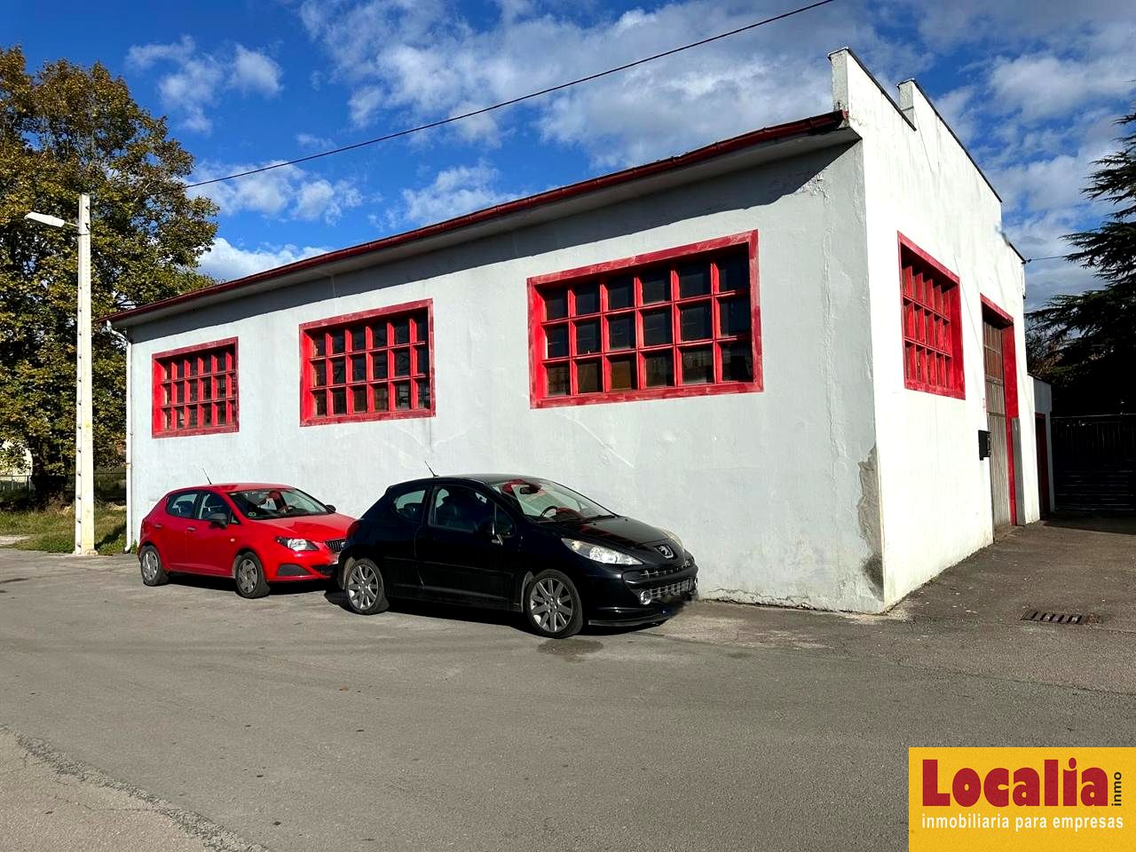 Local en Barreda, Cantabria de 266 m2