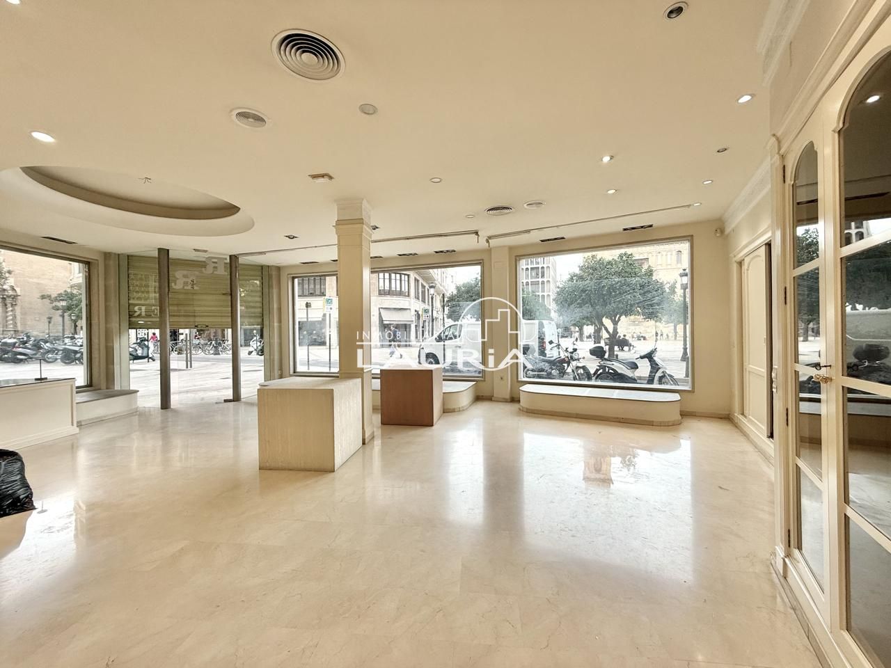 Local en Salvá, Valencia, Valencia de 150 m2