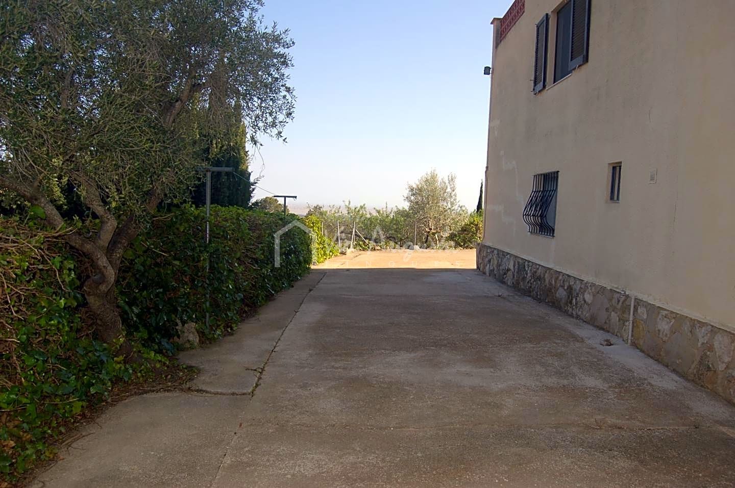 Casa Rústica en venta en L'Ampolla de 401 m2 - FKE-FR798AM