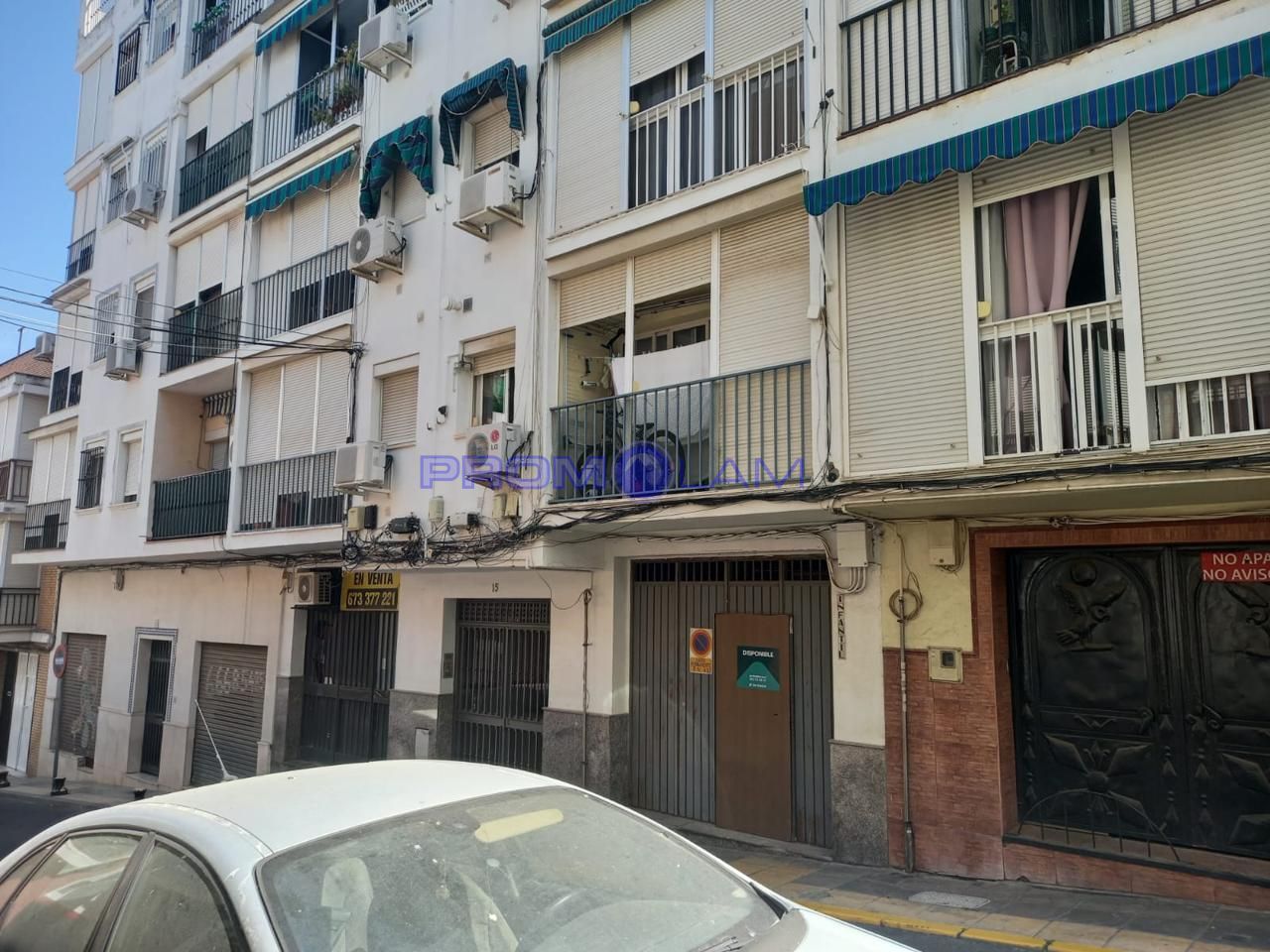 locales-comerciales en san-juan-de-aznalfarache · calle-logrono-41927 66600€